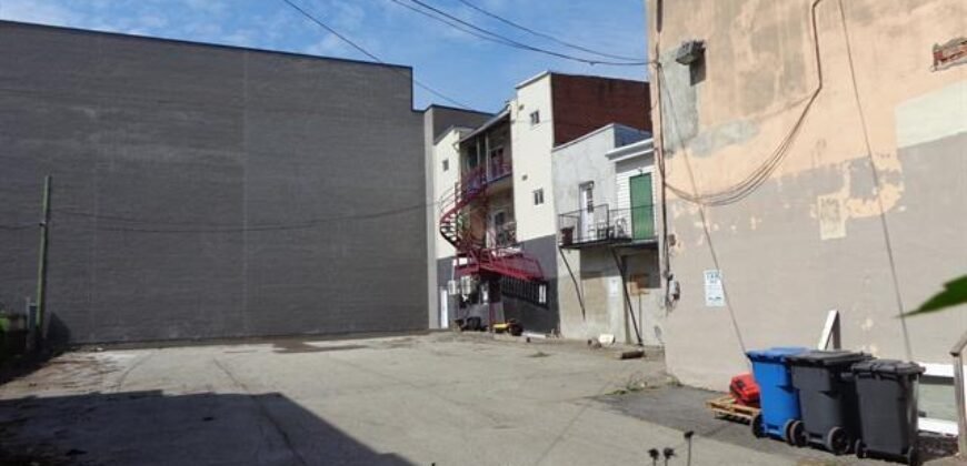 Rue Panet Montréal (Ville-Marie), Québec H2L1R9