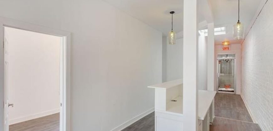 4909-4911 Rue Sherbrooke O. Westmount, Québec H3Z1H2