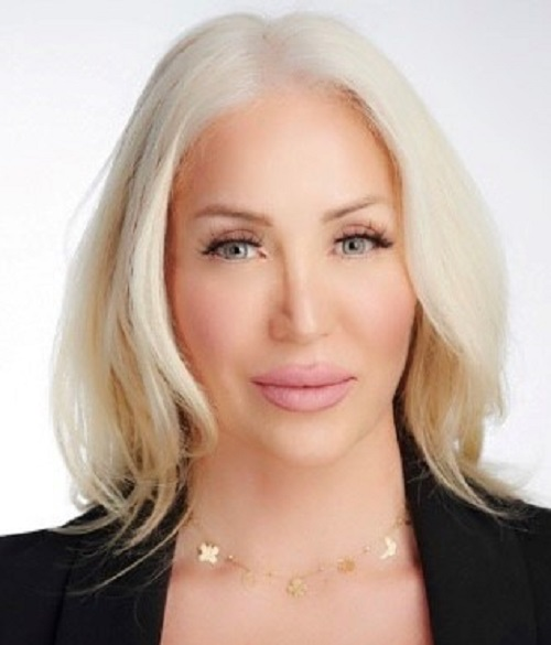 Headshot photo of Chaza Nouri.